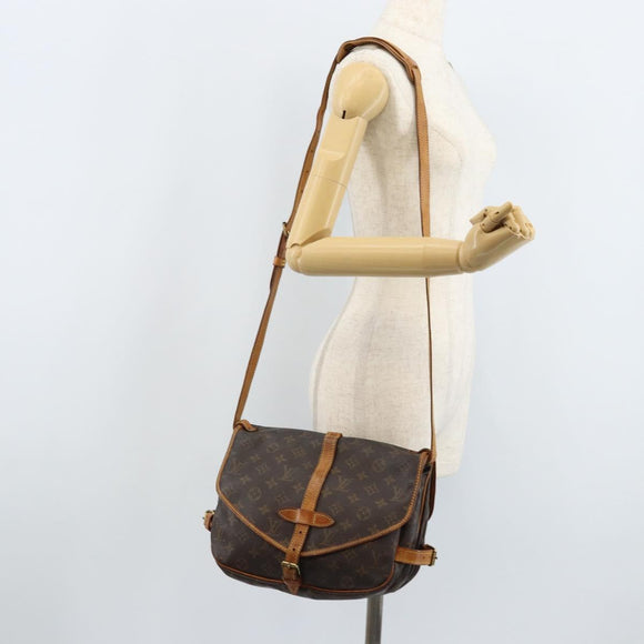 LOUIS VUITTON Monogram Saumur 30 Shoulder Bag M42256 LV Auth ka3177