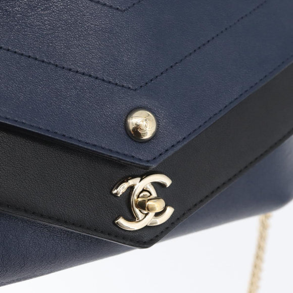 CHANEL V Stitch Chain Shoulder Bag Leather Gold Navy CC Auth ka3335SAM