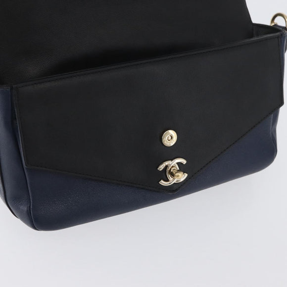CHANEL V Stitch Chain Shoulder Bag Leather Gold Navy CC Auth ka3335SAM