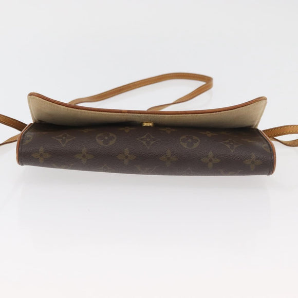 LOUIS VUITTON Monogram Pochette Twin GM Shoulder Bag M51852 LV Auth ka3602
