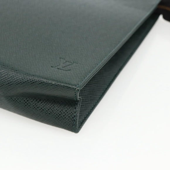 LOUIS VUITTON Taiga Poche Toilette 26 Pouch Epicea LV Auth ka3795