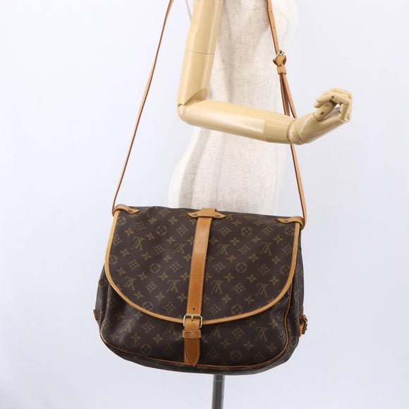 LOUIS VUITTON Monogram Saumur 35 Shoulder Bag M42254 LV Auth ka384