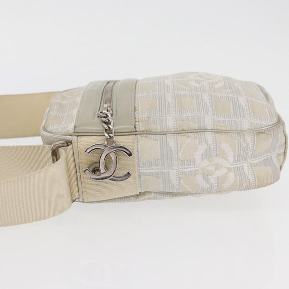 CHANEL New Travel Line Umhängetasche Nylon Beige CC Auth ka3980A