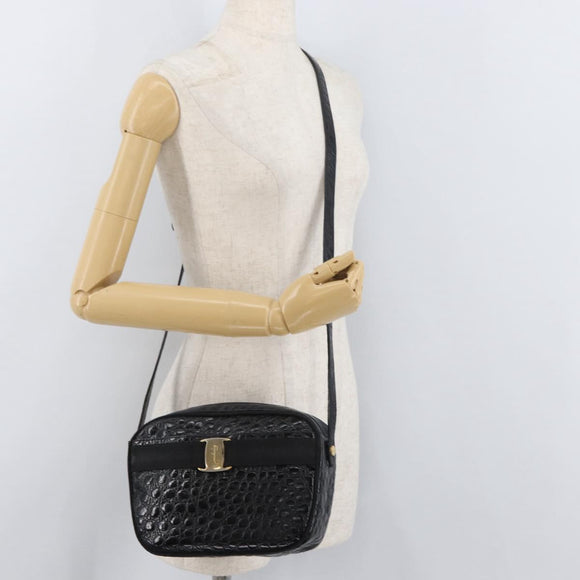 Salvatore Ferragamo Vala Shoulder Bag Leather Black Gold Auth ka4001