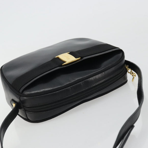 Salvatore Ferragamo Vala Shoulder Bag Leather Black Gold Auth ka4046