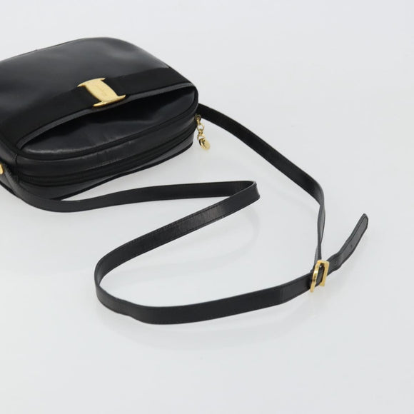 Salvatore Ferragamo Vala Shoulder Bag Leather Black Gold Auth ka4046