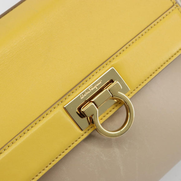 Salvatore Ferragamo Gancini Hand Bag Leather 2way Beige Yellow Auth ka4143A
