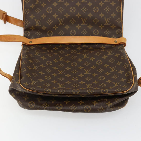 LOUIS VUITTON Monogram Saumur 35 Shoulder Bag M42254 LV Auth ka4186A