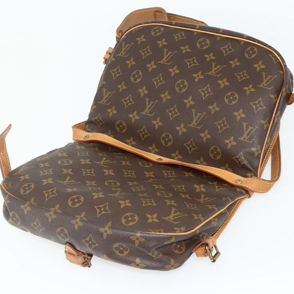 LOUIS VUITTON Monogram Saumur 30 Shoulder Bag M42256 LV Auth ka4242