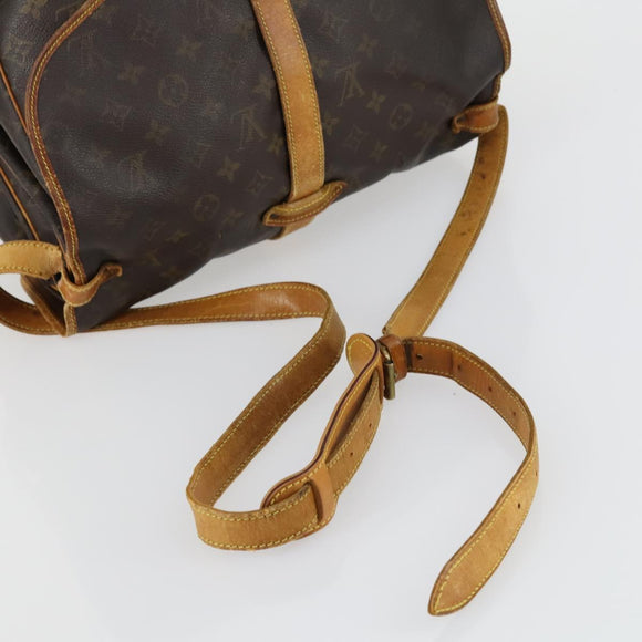 LOUIS VUITTON Monogram Saumur 35 Shoulder Bag M42254 LV Auth ka435