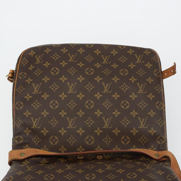 LOUIS VUITTON Monogram Saumur 35 Shoulder Bag M42254 LV Auth ka4390