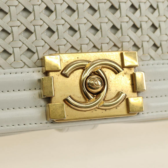 CHANEL Chain Boy Chanel Shoulder Bag Leather White Gold CC Auth ka4428V
