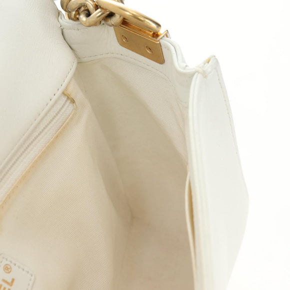 CHANEL Chain Boy Chanel Shoulder Bag Leather White Gold CC Auth ka4428V