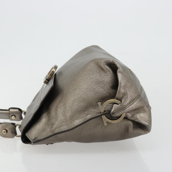 Salvatore Ferragamo Gancini Handtasche Leder Silber Auth ka4466