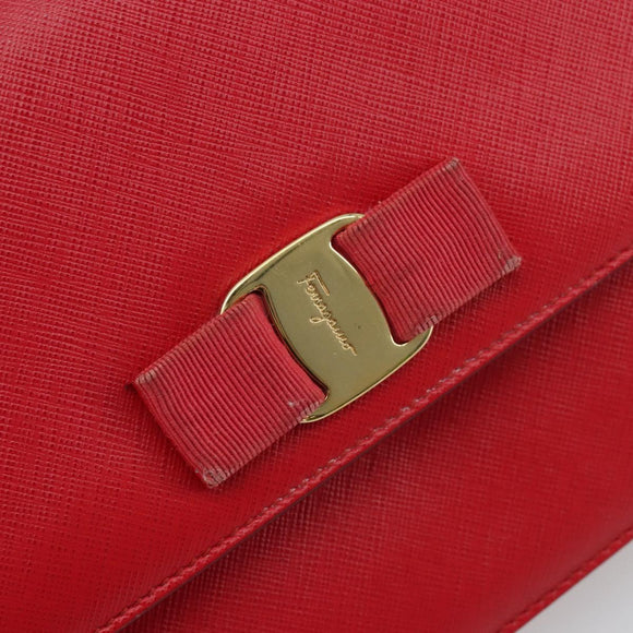 Salvatore Ferragamo Vala Chain Shoulder Bag Leather Red Gold Auth ka4496