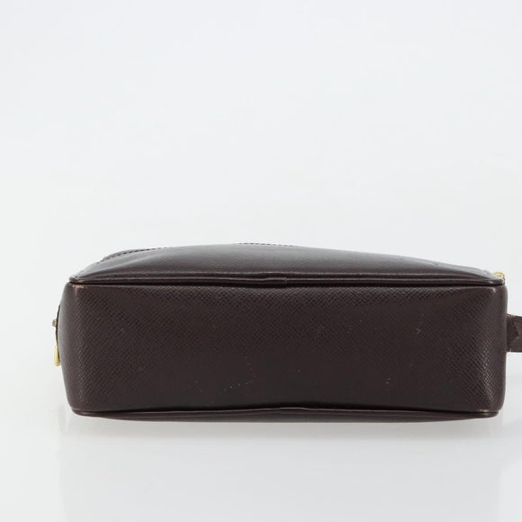 LOUIS VUITTON Taiga Karga Clutch Bag Acajou M30816 LV Auth ka4500