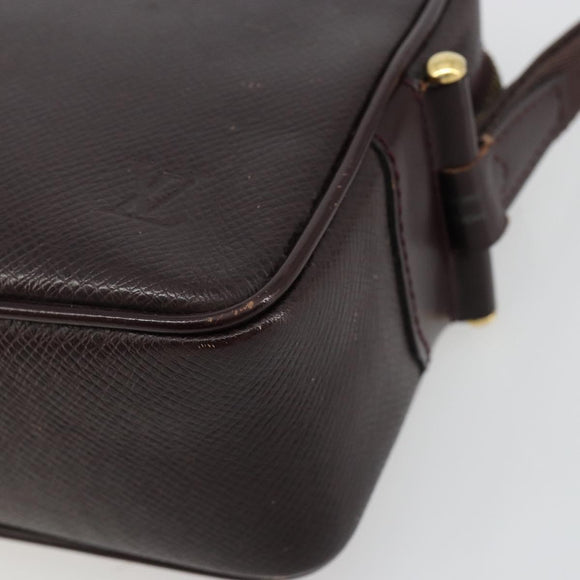 LOUIS VUITTON Taiga Karga Clutch Bag Acajou M30816 LV Auth ka4500