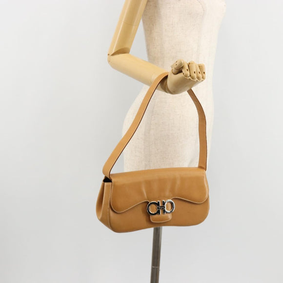 Salvatore Ferragamo Gancini Shoulder Bag Leather Beige Silver Auth ka4519A
