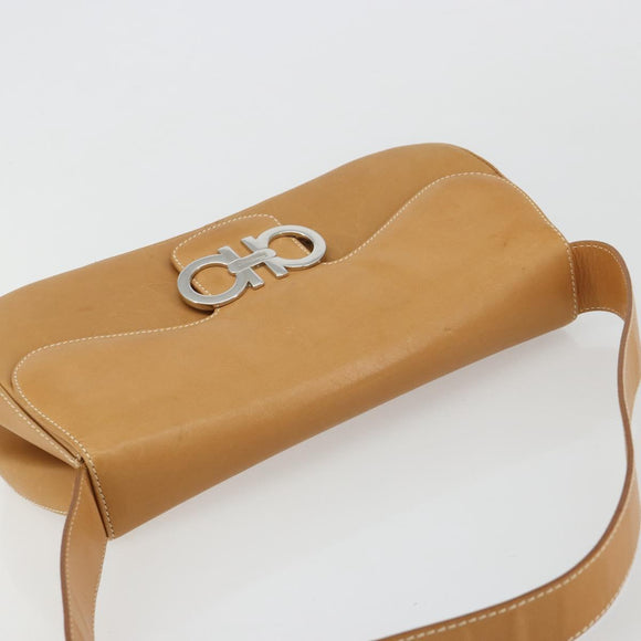 Salvatore Ferragamo Gancini Shoulder Bag Leather Beige Silver Auth ka4519A