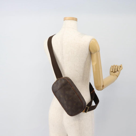 LOUIS VUITTON Monogram Pochette Gange Shoulder Bag M51870 LV Auth ka4534