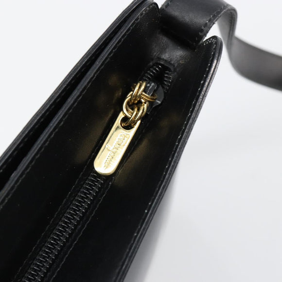 Salvatore Ferragamo Schoudertas Leer Zwart Goud Auth ka4575