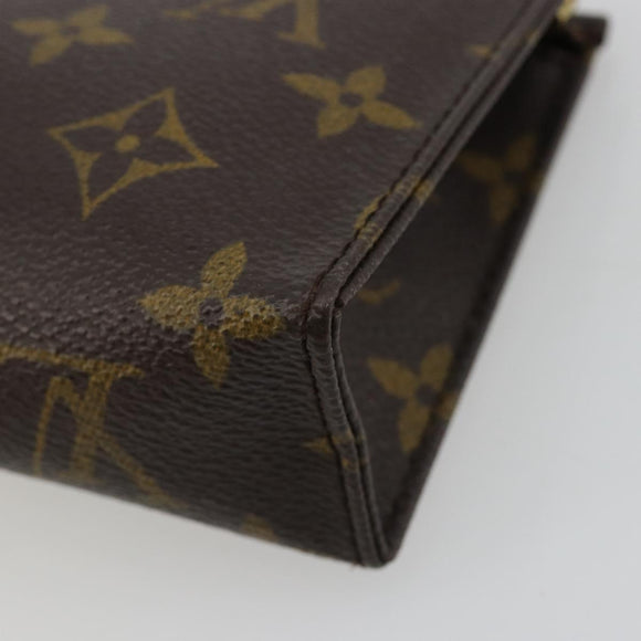 LOUIS VUITTON Monogram Pochette Toilette 15 Etui M47546 LV Auth ka4599