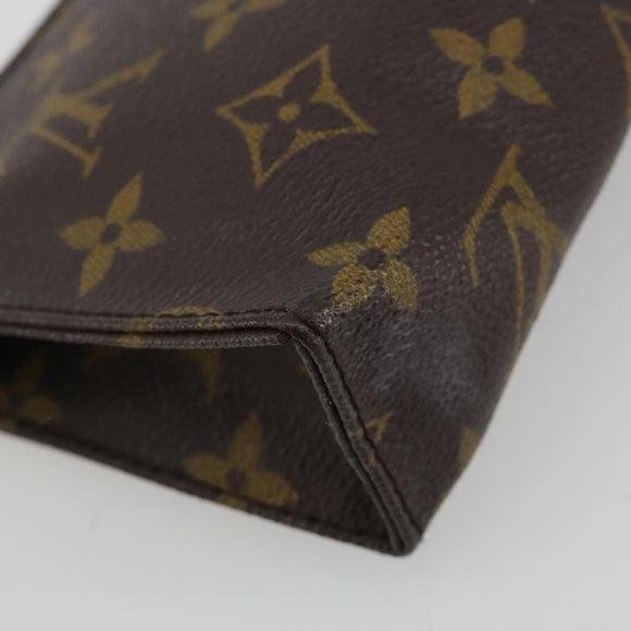LOUIS VUITTON Monogram Pochette Toilette 15 Etui M47546 LV Auth ka4599