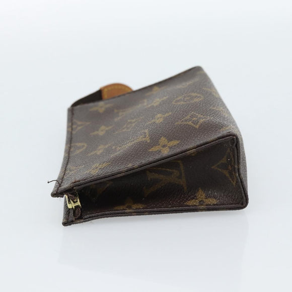 LOUIS VUITTON Monogram Poche Toilette 15 Etui M47546 LV Auth ka4639