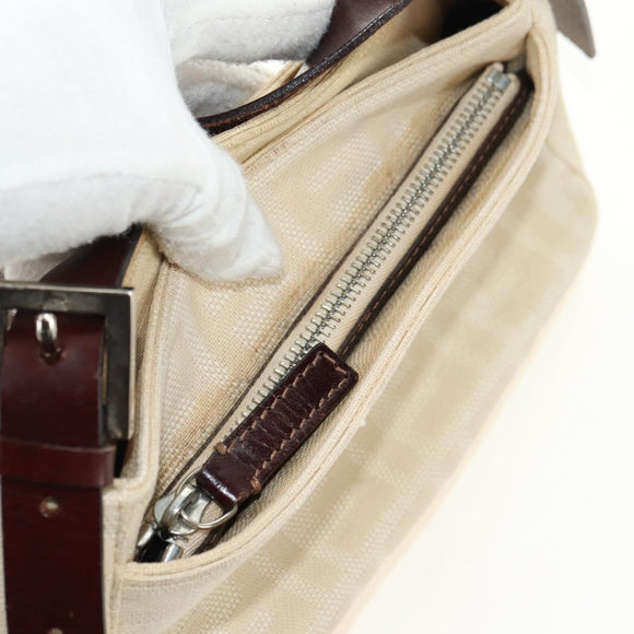 FENDI Zucca Canvas Mamma Baguette Shoulder Bag White Silver Auth ka4640M