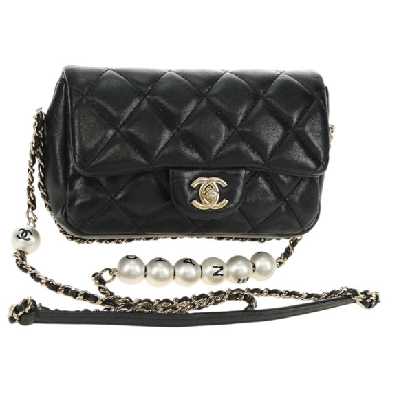 CHANEL Matelassé Perlenketten-Schultertasche Lammleder Schwarz Gold CC Auth ka4643M