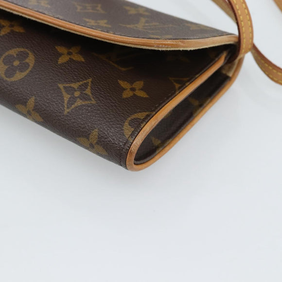 LOUIS VUITTON Monogram Pochette Twin GM Shoulder Bag M51852 LV Auth ka4656A