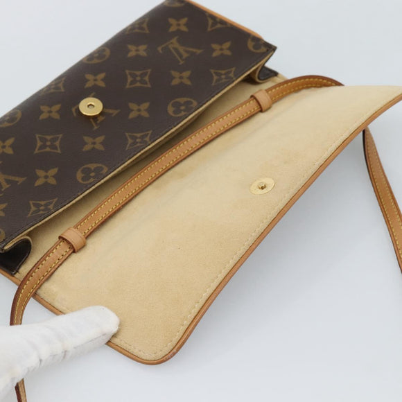 LOUIS VUITTON Monogram Pochette Twin GM Shoulder Bag M51852 LV Auth ka4656A
