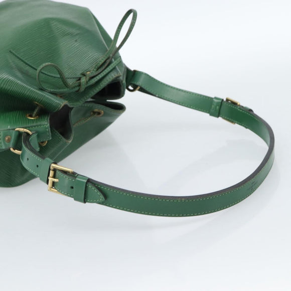 LOUIS VUITTON Epi Petit Noe Schultertasche Grün M44104 LV Auth ka4681