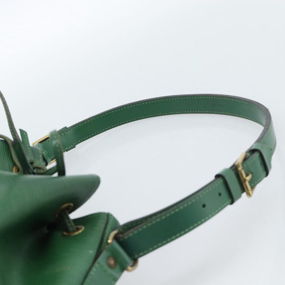 LOUIS VUITTON Epi Petit Noe Schultertasche Grün M44104 LV Auth ka4681