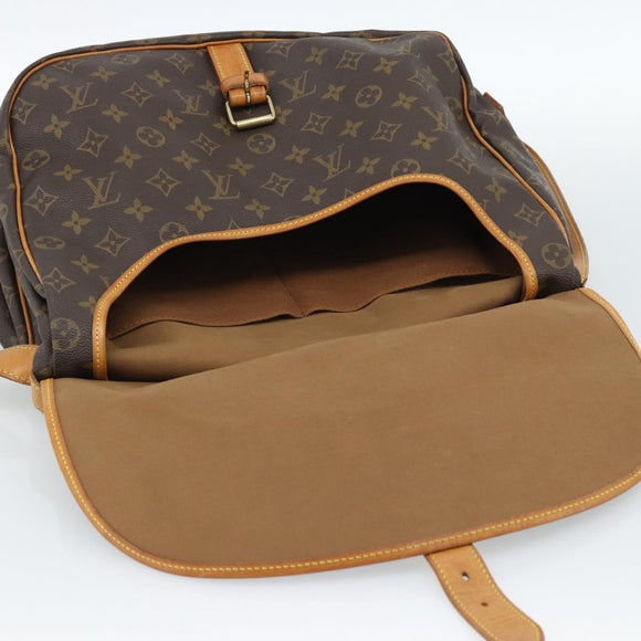 LOUIS VUITTON Monogram Saumur 35 Shoulder Bag M42254 LV Auth ka4741A