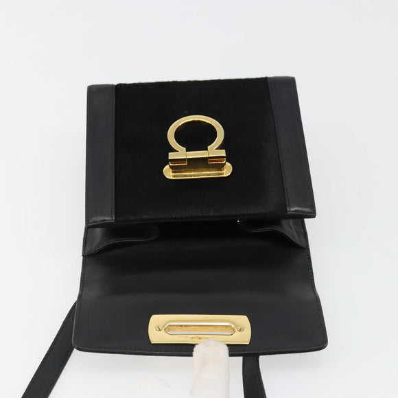 Salvatore Ferragamo Gancini Shoulder Bag Harako leather Black Gold Auth ka4773A
