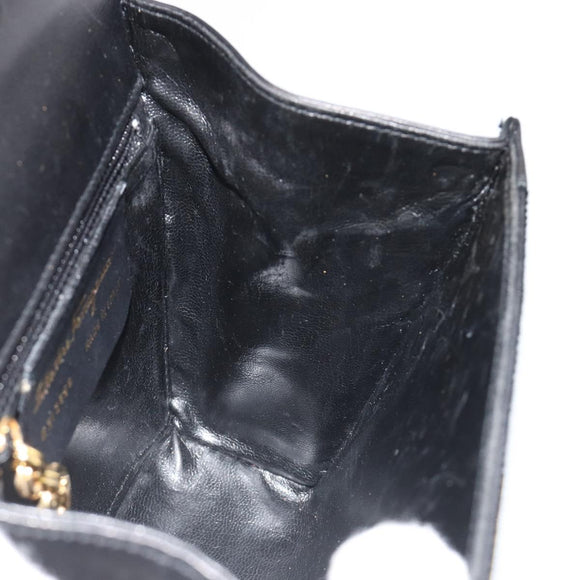 Salvatore Ferragamo Gancini Shoulder Bag Harako leather Black Gold Auth ka4773A