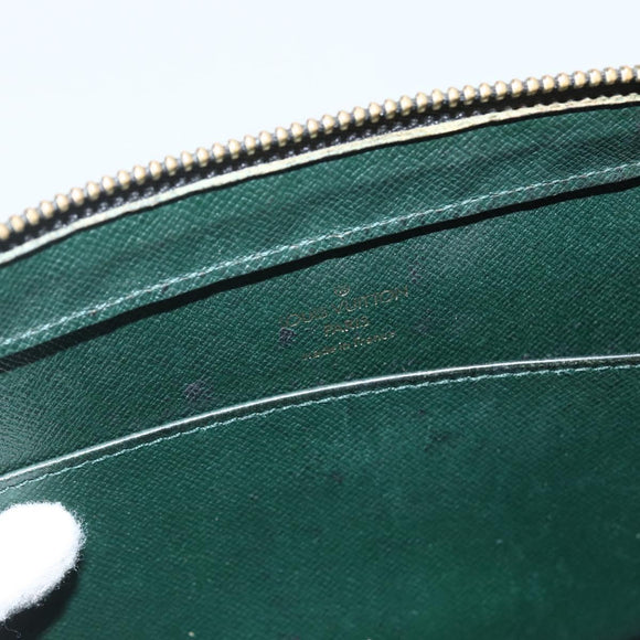 LOUIS VUITTON Taiga Baikal Clutch Bag Epicea M30184 LV Auth ka487