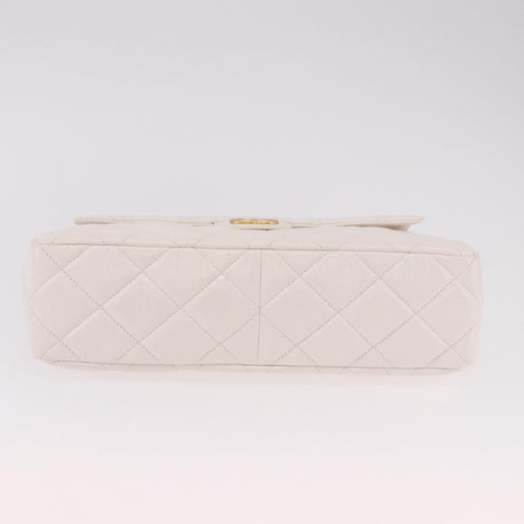 CHANEL Matelasse Chain Shoulder Bag Patent leather White Gold CC Auth ka4897SAM