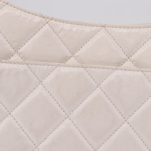 CHANEL Matelasse Chain Shoulder Bag Patent leather White Gold CC Auth ka4897SAM