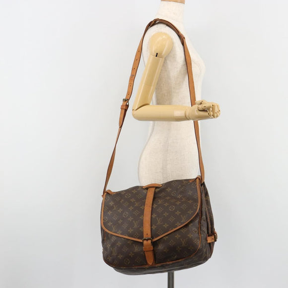 LOUIS VUITTON Monogram Saumur 35 Shoulder Bag M42254 LV Auth ka5008
