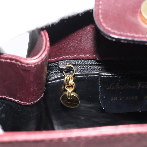 Salvatore Ferragamo Gancini Shoulder Bag Leather Bordeaux Gold Auth ka5032