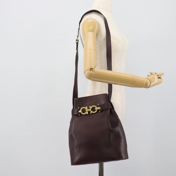 Salvatore Ferragamo Gancini Shoulder Bag Leather Bordeaux Gold Auth ka5032