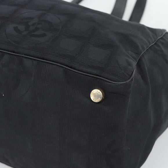CHANEL New Travel Line Tote Bag Nylon Black CC Auth ka5162
