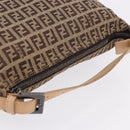 FENDI Zucchino Canvas Hand Pouch Beige Silver Auth ka5296A-6