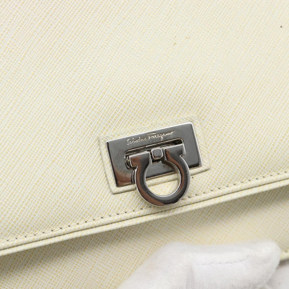 Salvatore Ferragamo Gancini Chain Shoulder Bag Leather Ivory Silver Auth ka5446V