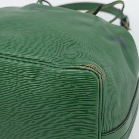 LOUIS VUITTON Epi Petit Noe Shoulder Bag Green M44104 LV Auth ka5509