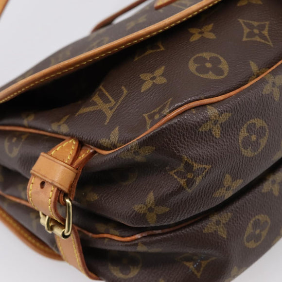 LOUIS VUITTON Monogram Saumur 30 Shoulder Bag M42256 LV Auth ka5757A