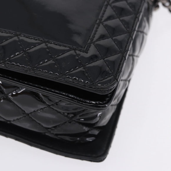 CHANEL Matelasse Boy Chanel Chain Bag Patent leather Black CC Auth ka5793V
