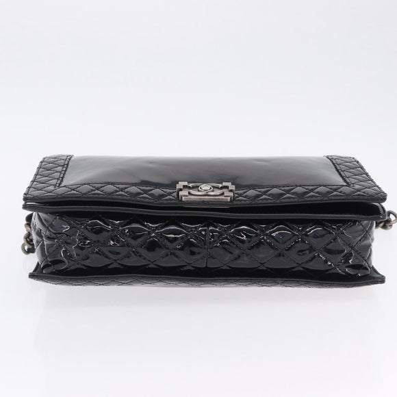 CHANEL Matelasse Boy Chanel Chain Bag Patent leather Black CC Auth ka5793V